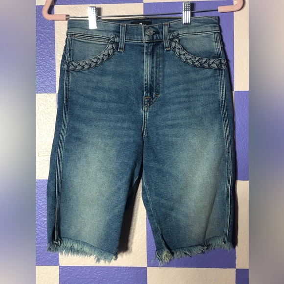 NWT 7 For All Mankind Boyfriend Bermuda Braided Denim Shorts - Size 25 - Picture 1 of 6